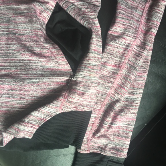 Loved Lululemon Jacket - Picture 6 of 8